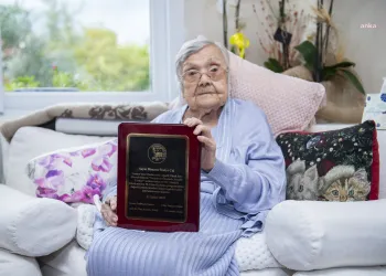 Başarılı Türk Kadın Akademisyenler