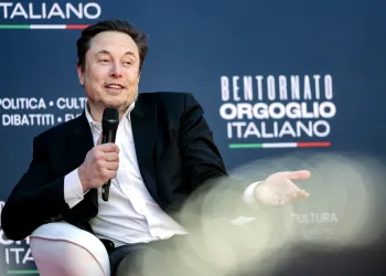 Otomobiller, Roketler ve Sosyal Medya: Elon Musk'ın Çok Yönlü İmparatorluğu