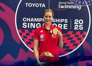 Para Yüzücü Defne Kurt: Kariyeri ve Dünya Şampiyonası Başarısı