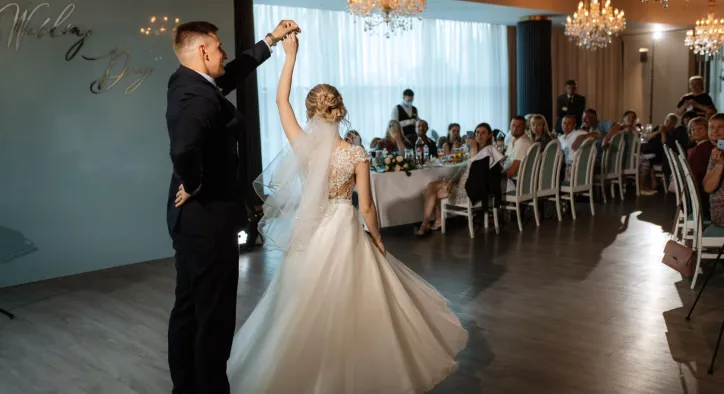Bir Hayalin Ritme Dönüşen Başarı Hikayesi: Düğün Dansı’nın Doğuşu
