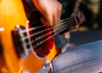 Bir Akorla Başlayan Yolculuk: Gitar Akademi’nin Başarı Hikayesi