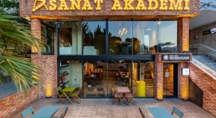 Drama Akademi ile Sahne Sektöründe Başarının Öyküleri